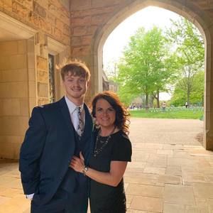 Meet your Posher, Hunter